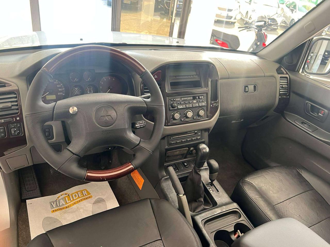 Mitsubishi Pajero Pajero III 3p 3.2 tdi 16v di-d G