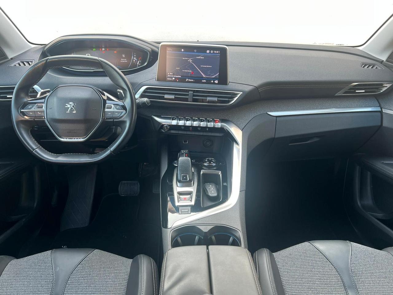 PEUGEOT 3008 1.5 BlueHDi 120CV 2018!!! ALLURE!!!