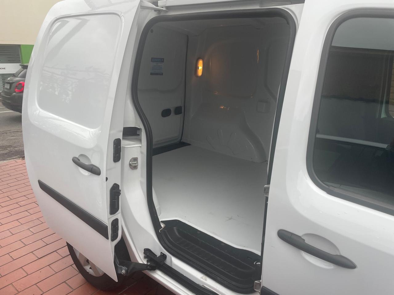 Renault Kangoo 1.5 dCi 90CV EDC 4p. Express Ice
