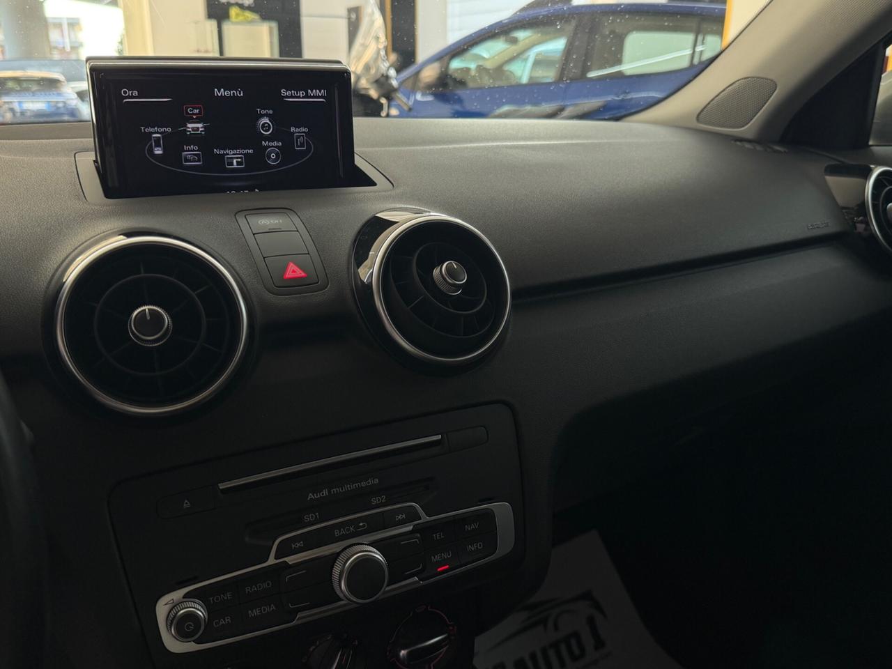 Audi A1 1.6 TDI 116CV S tronic Sport Bi-Color