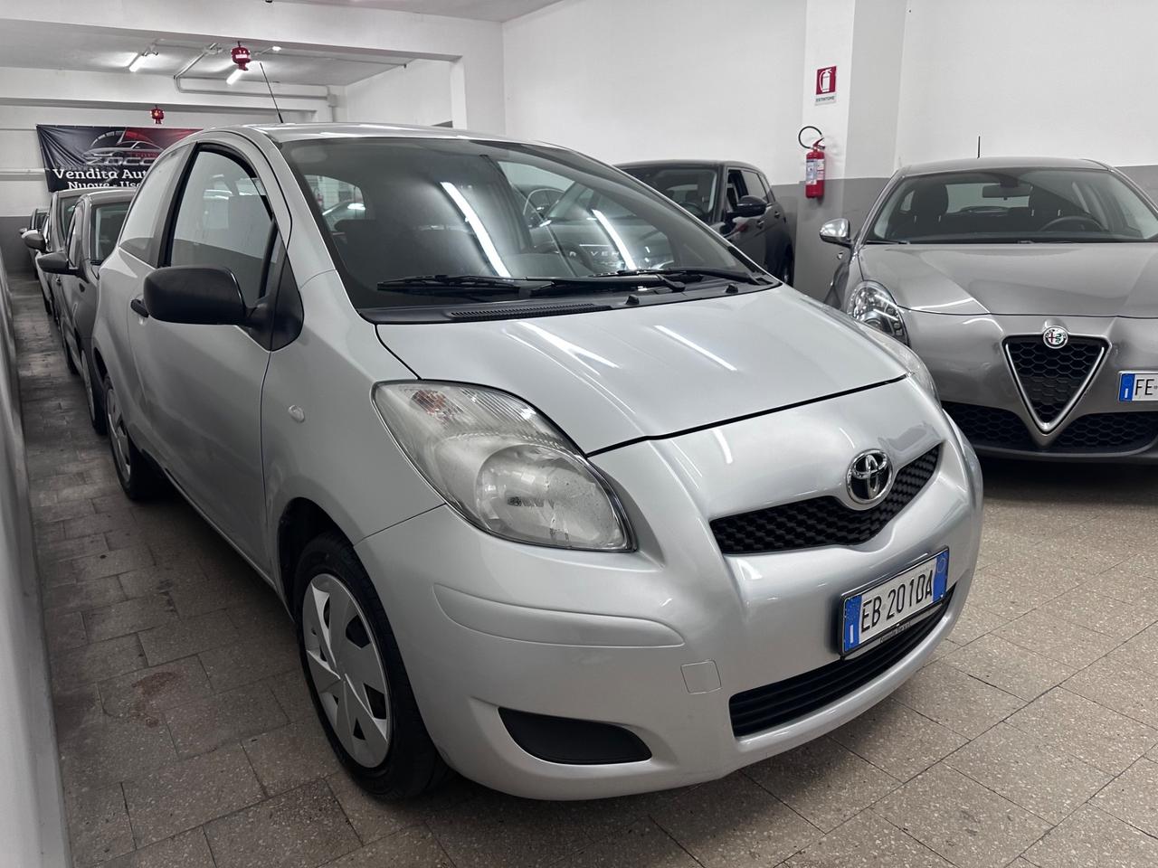 Toyota Yaris 1.0 3 porte Sol 2010