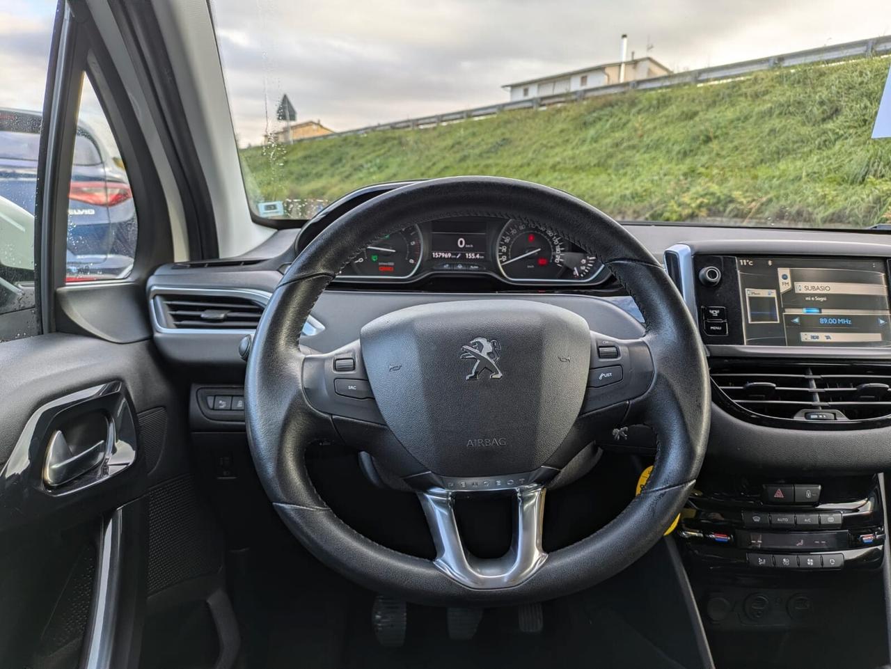 Peugeot 208 1.4 HDi 68 CV 5 porte Allure