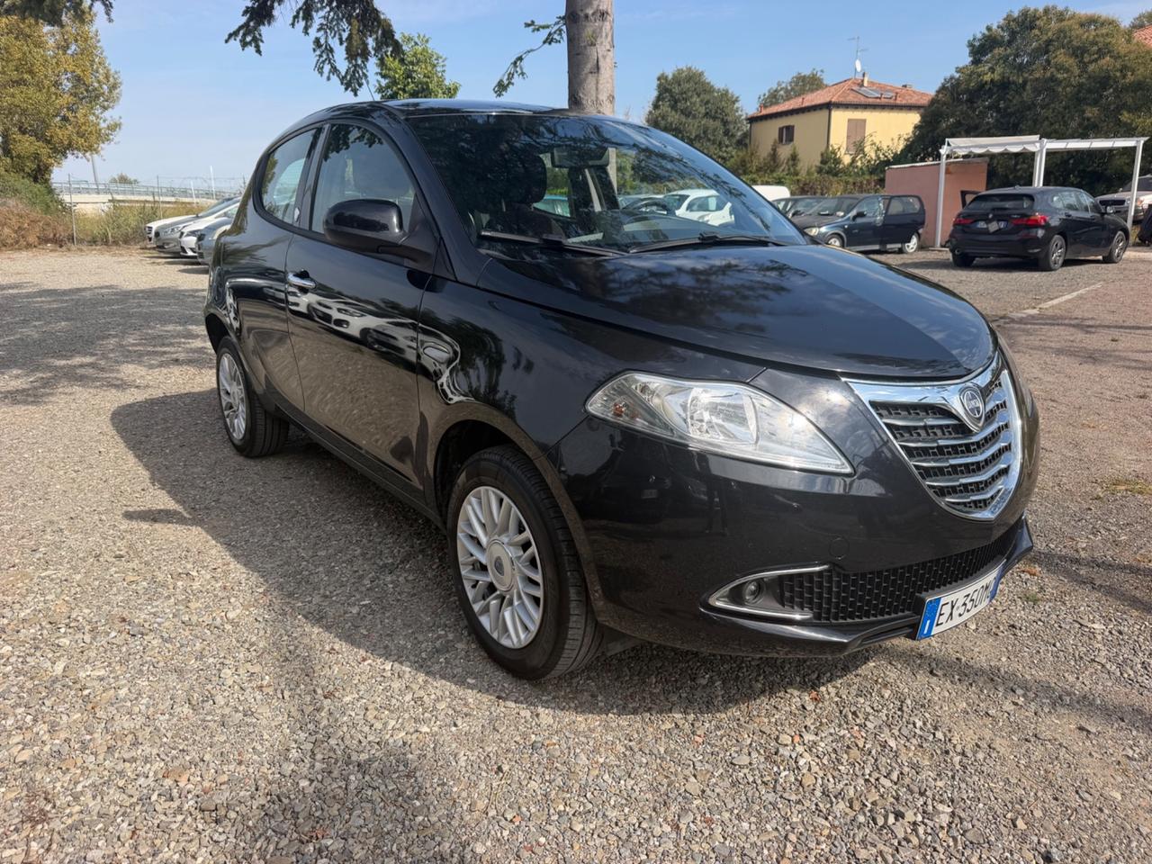 Lancia Ypsilon 0.9 TwinAir 85 CV 5 porte Metano Ecochic Gold