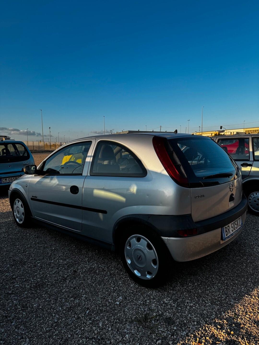 Opel Corsa 1.0i 12V cat 3 porte