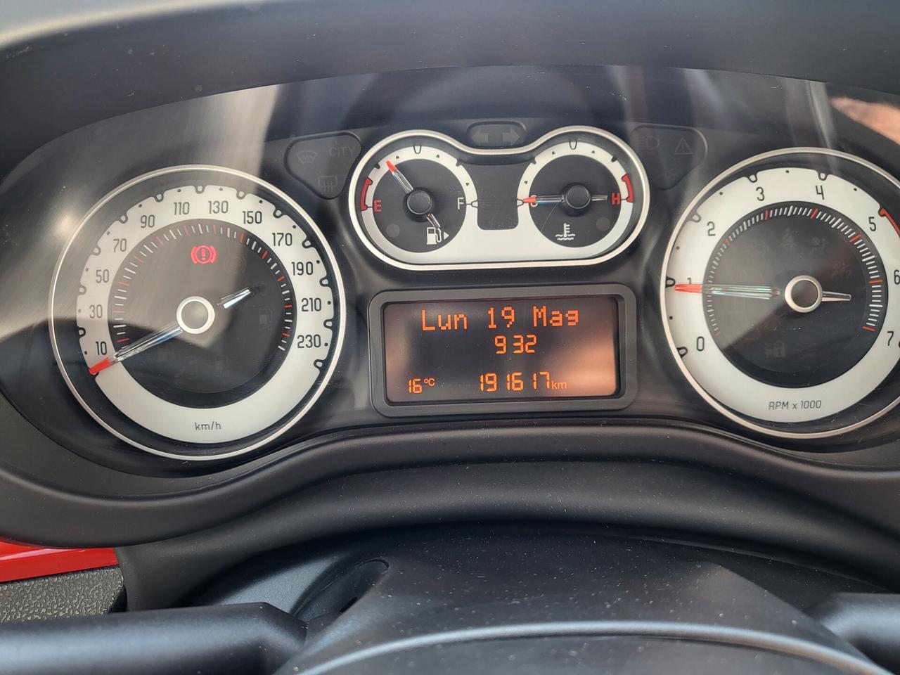 Fiat 500L 1.6 Multijet 105 CV Pop Star