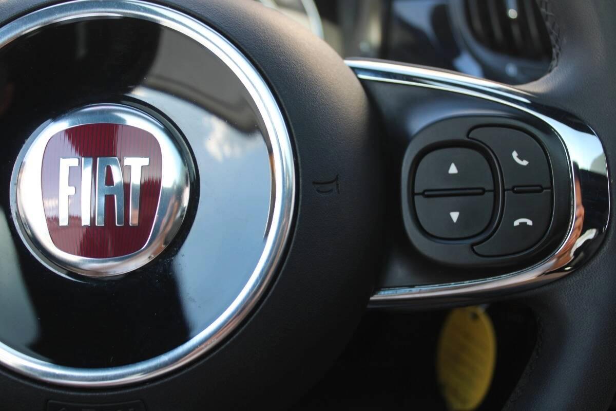 Fiat 500 1.0 hybrid Dolcevita 70cv con CarPlay