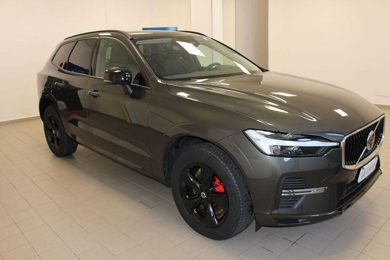 Volvo XC60 B4 (d) AWD automatico Business Sport