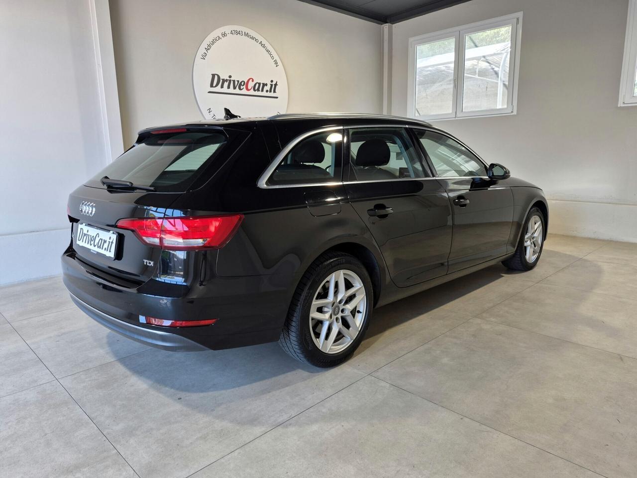 Audi A4 AVANT 2.0 TDI 150CV S-TRONIC LED NAVI CLIMA 3 ZONE SEDILI RISC. WIRELESS