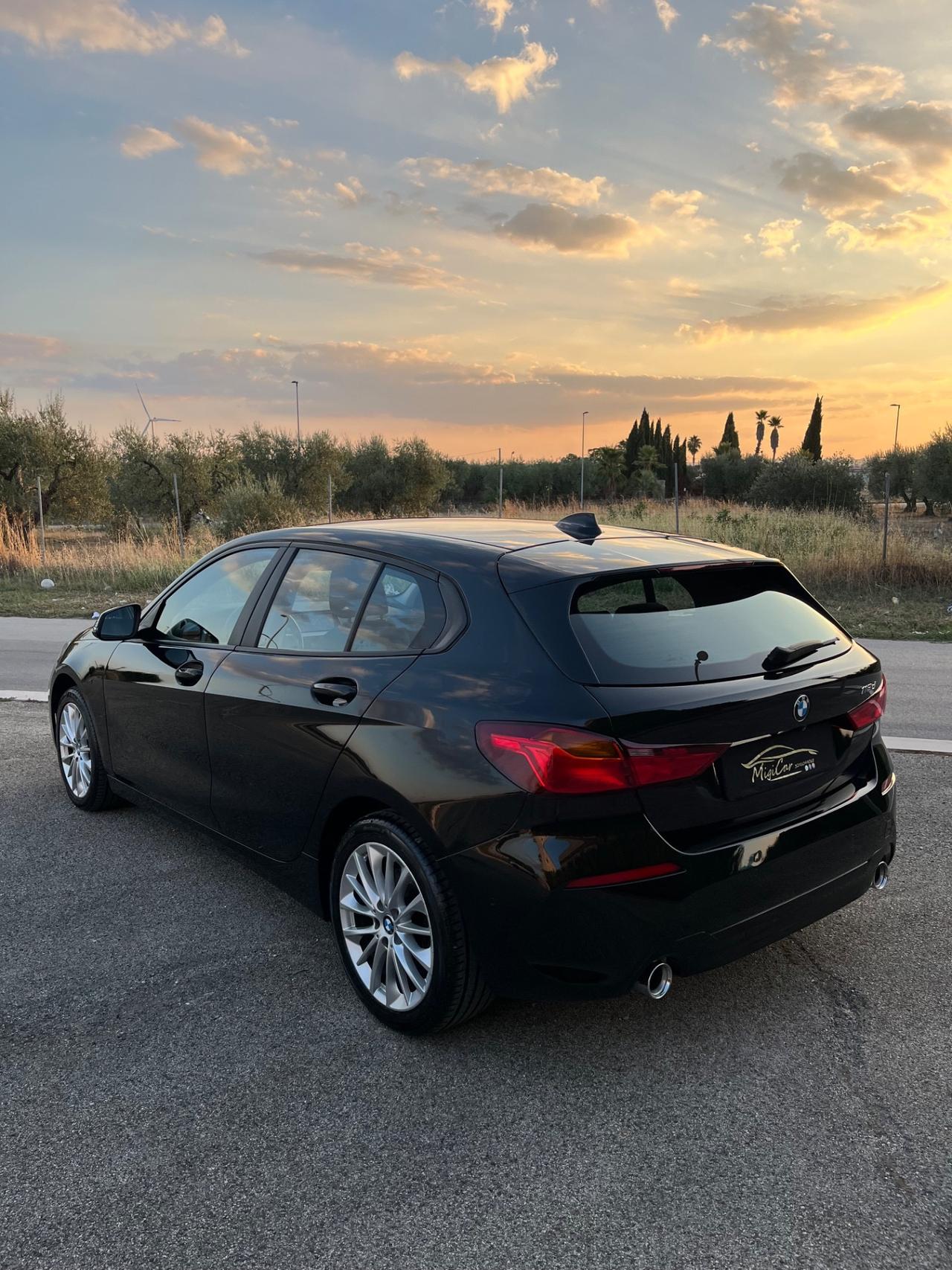Bmw 118 118d 5p. Advantage