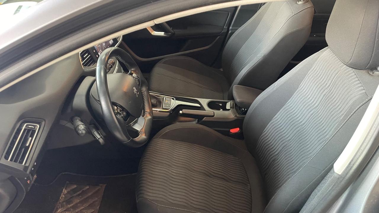 Peugeot 308 BlueHDi 120 S&S EAT6 SW Allure