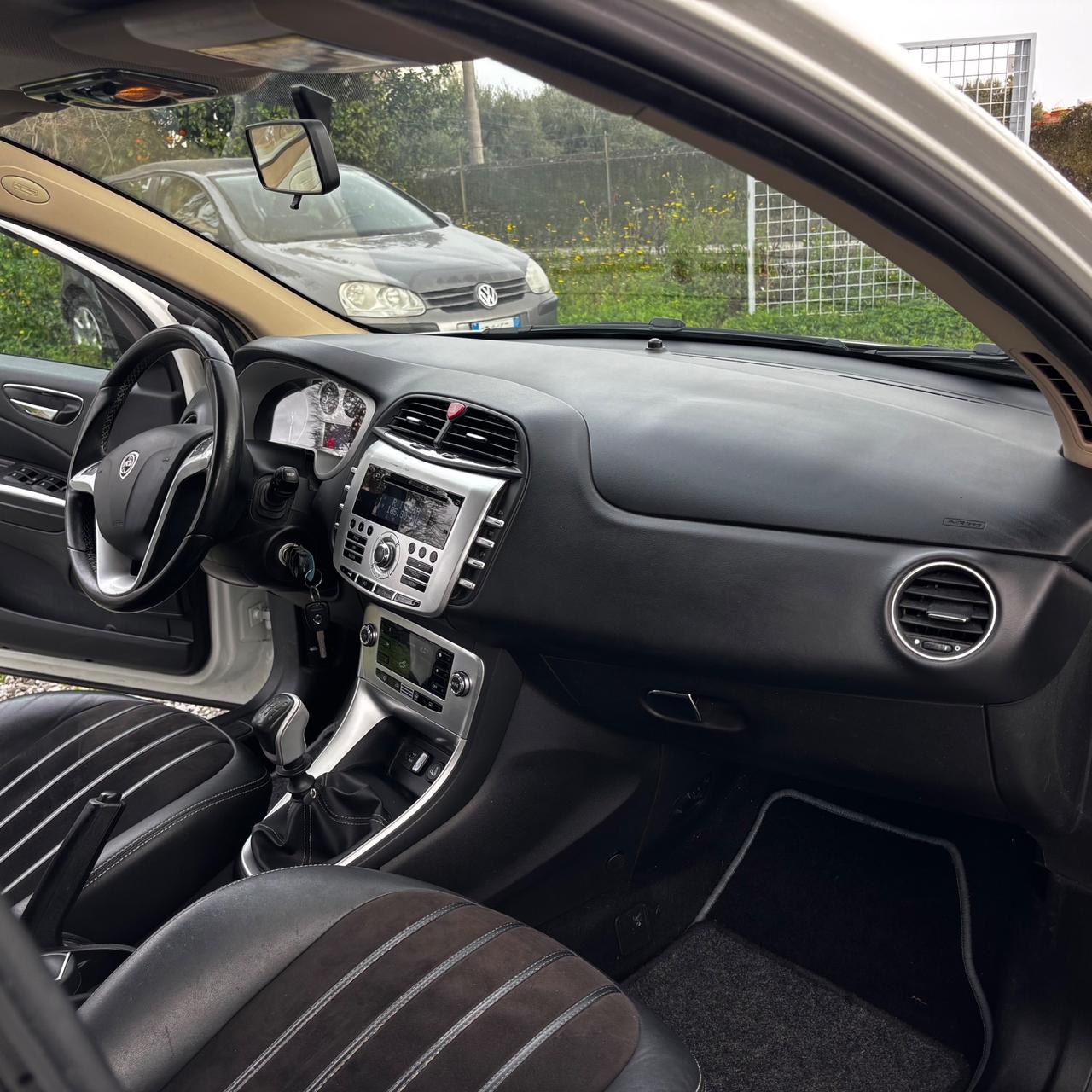 Lancia Delta 1.6 MJT DPF 105 CV Gold