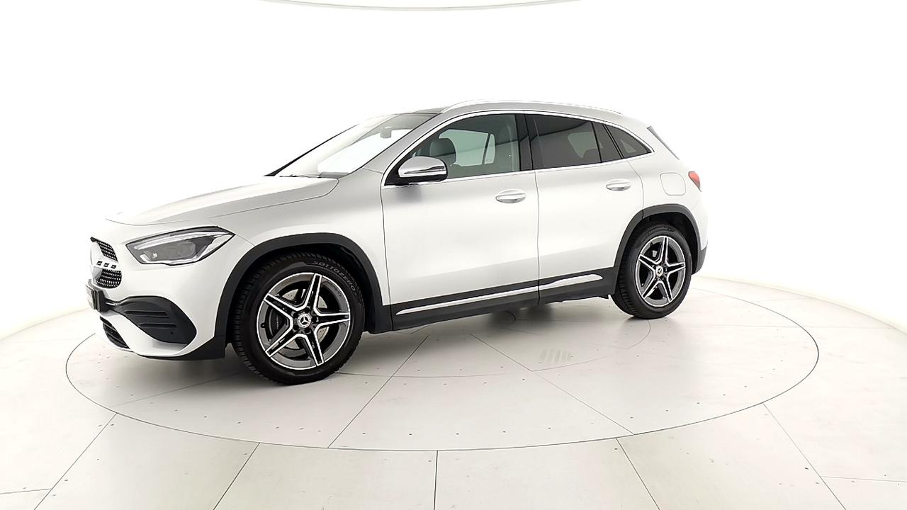 Mercedes-Benz GLA-H247 2020 - GLA 200 d Premium 4matic auto