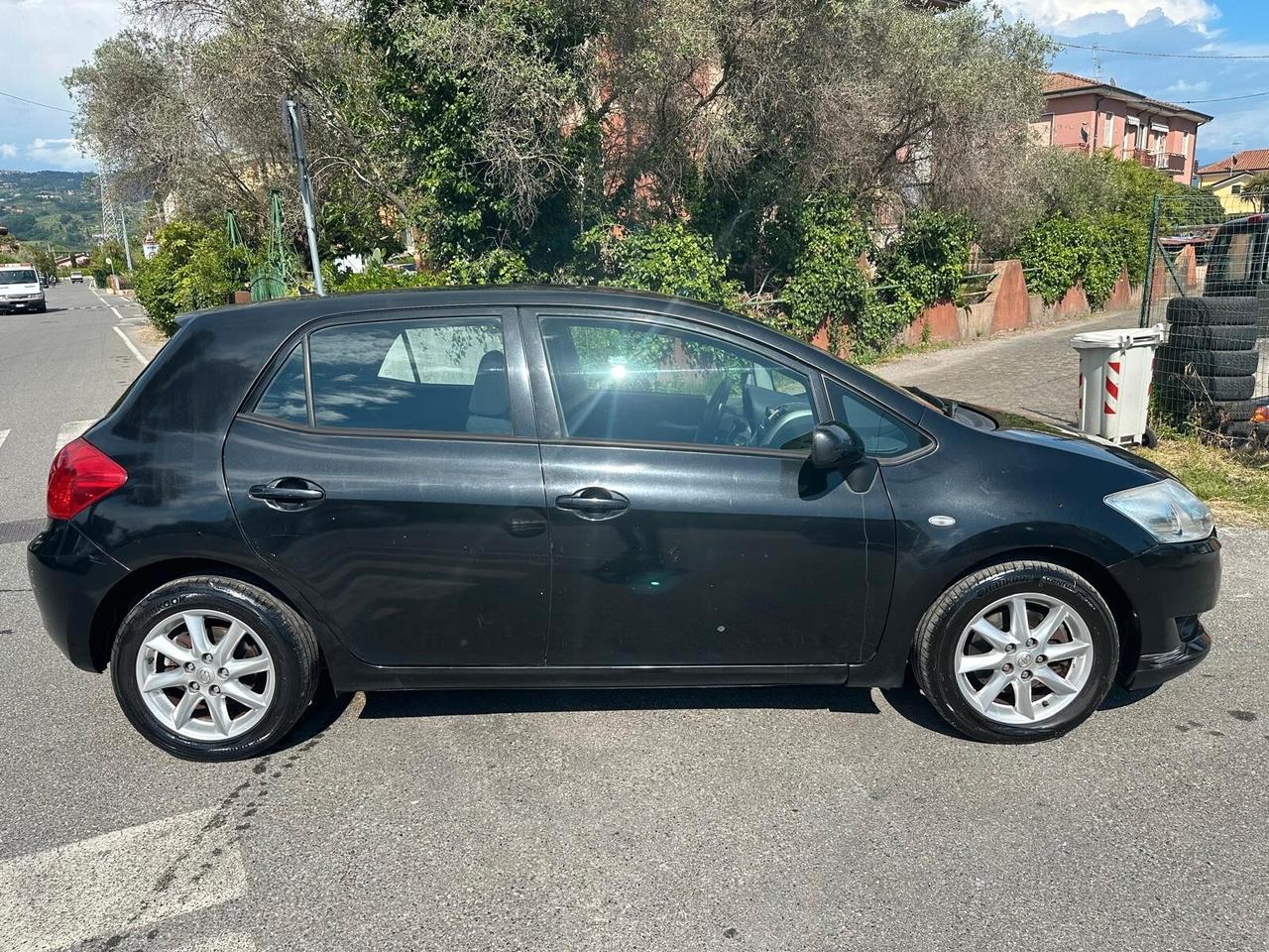 Toyota Auris 2.0 D-4D DPF 5 porte Sol
