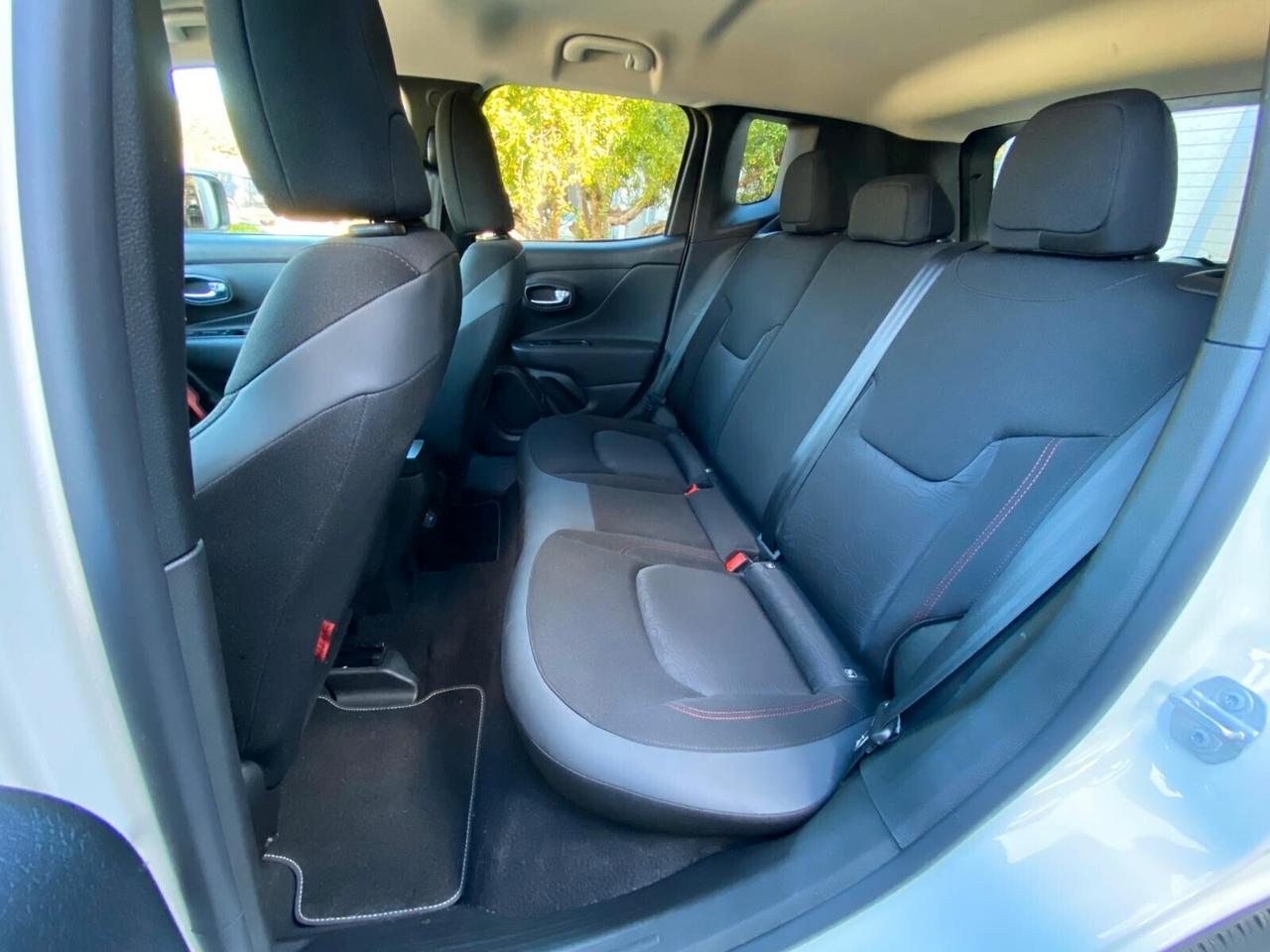 Jeep Renegade 1.3 T4 240CV PHEV 4xe AT6 Trailhawk