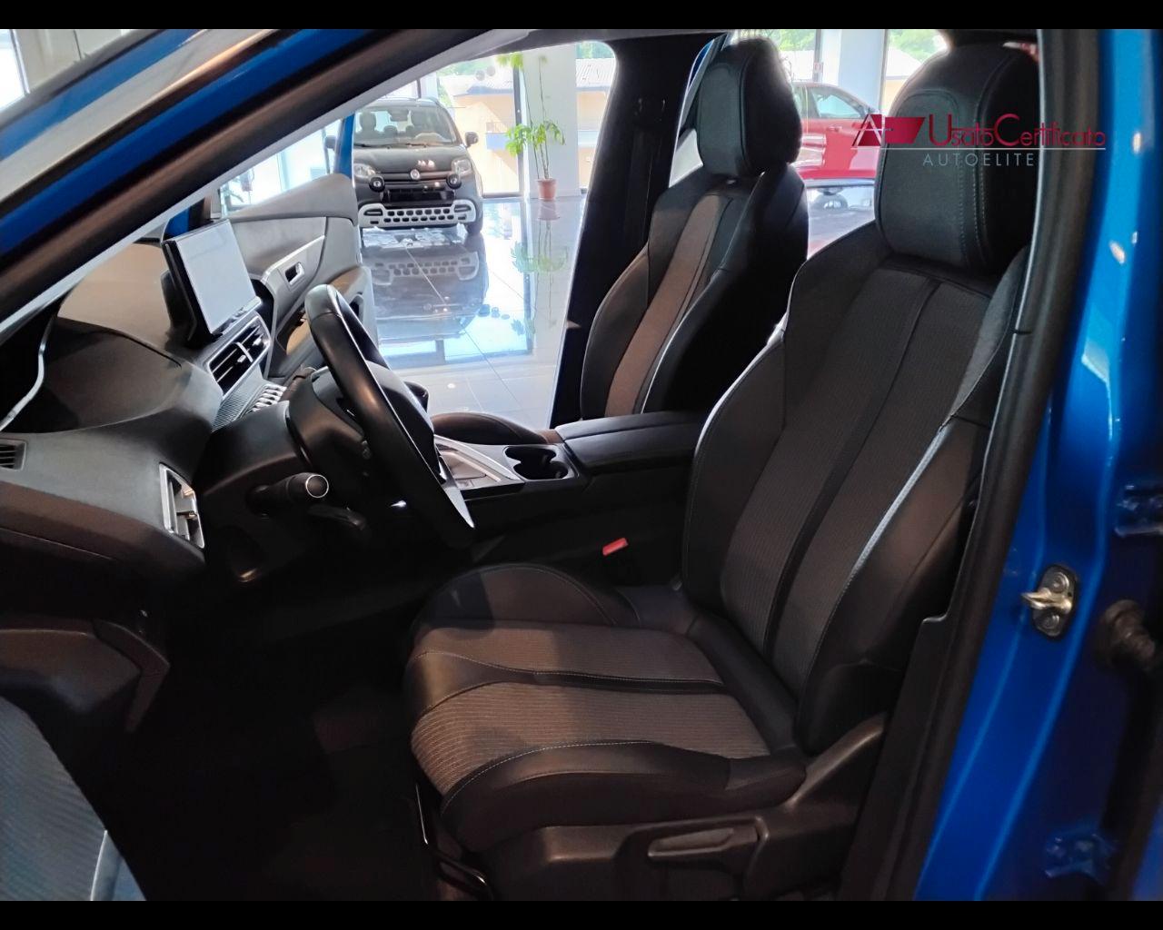 PEUGEOT 3008 BlueHDi 130 S&S Allure