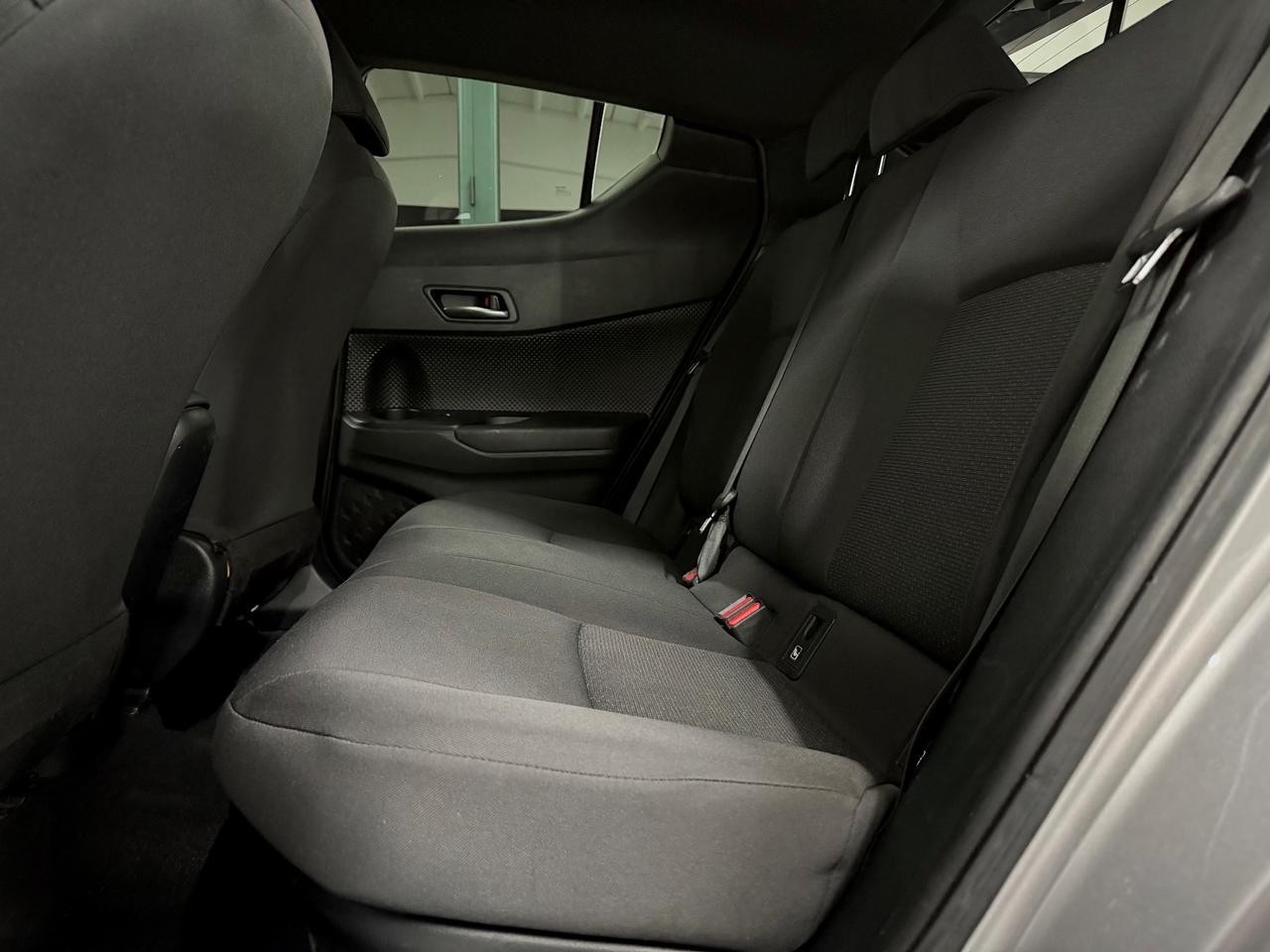 Toyota C-HR 1.8 Hybrid E-CVT Style