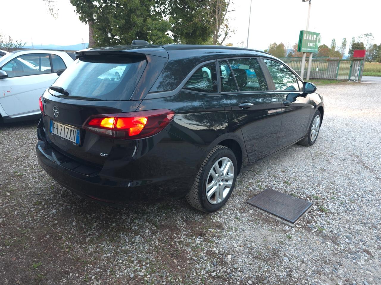 Opel Astra 1.6 CDTi 110CV Start&Stop Sports Tourer Innovation