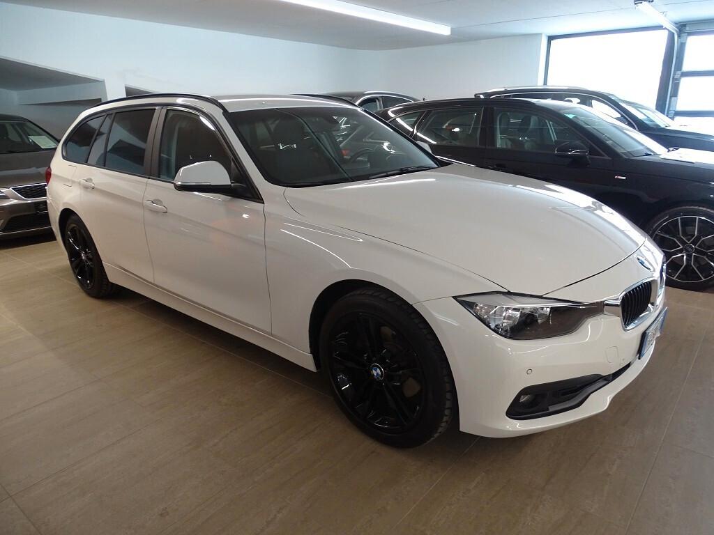 BMW 320d Touring 4x4 Advantage 190 CV Euro 6