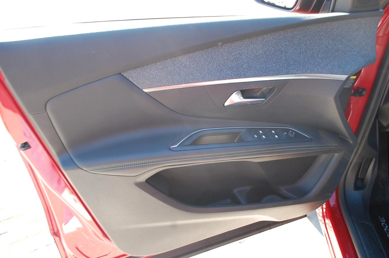 Peugeot 3008 1.5 bluehdi 131CV Allure Pack S&S EAT8 Uff Italy