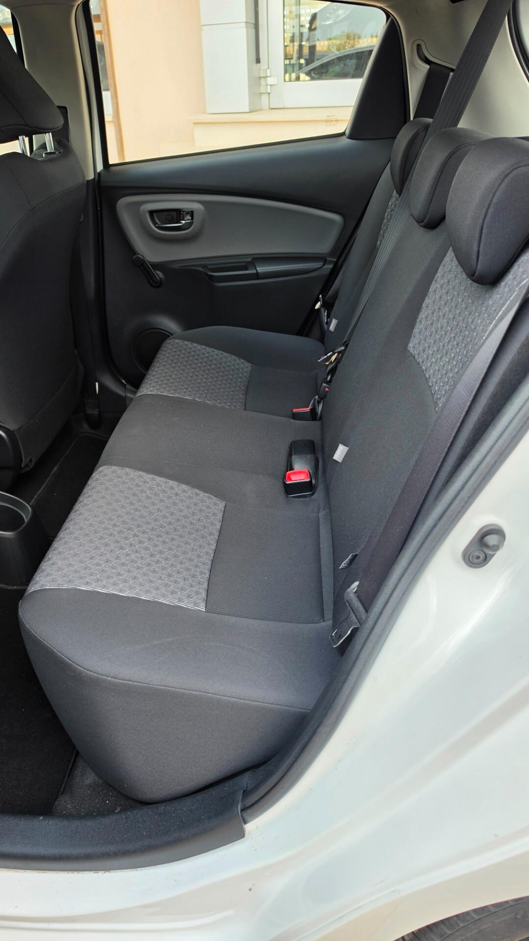 Toyota Yaris 1.0 5 porte Active