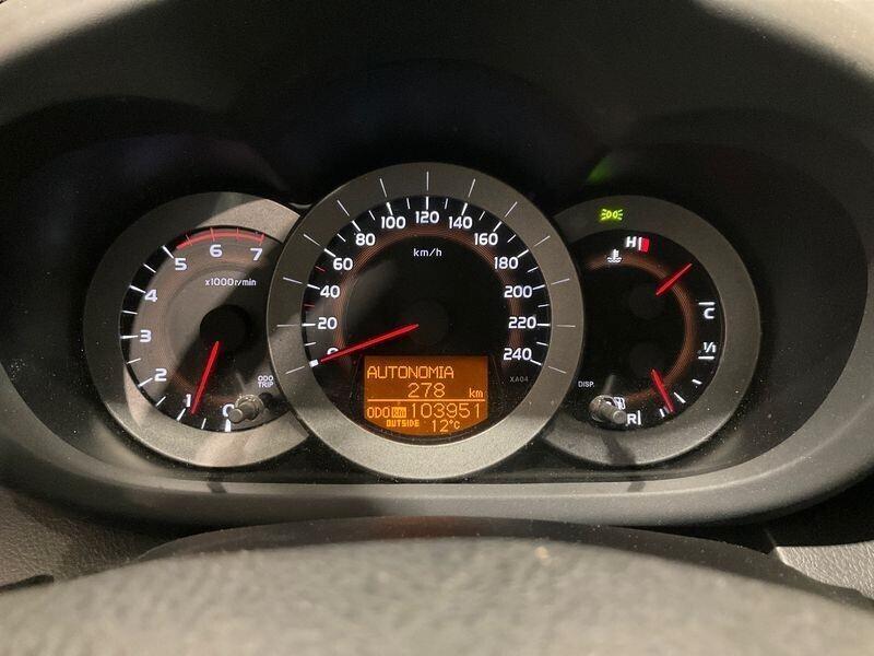 Toyota RAV 4 RAV4 2.2 Diesel 136 CV