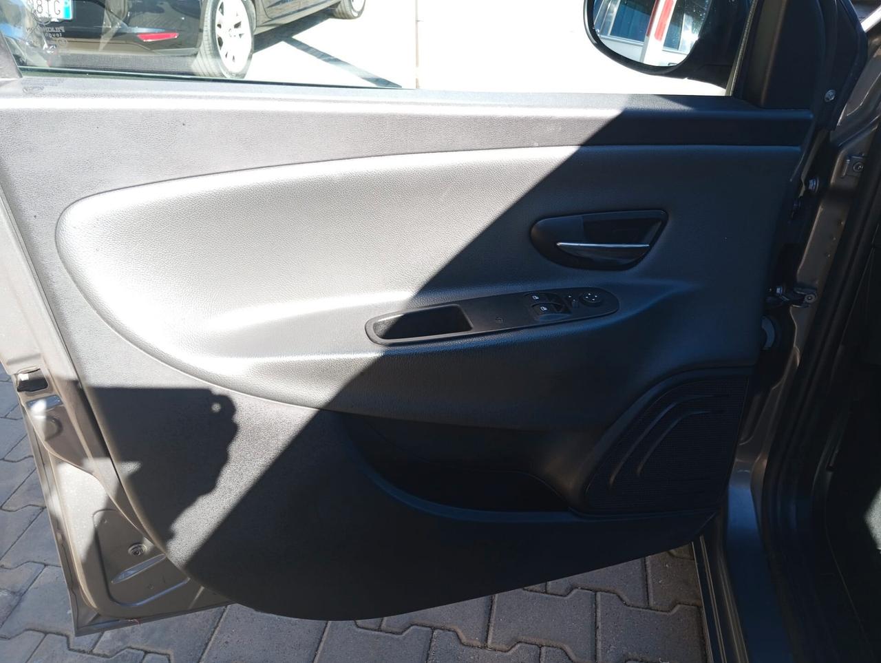 Lancia Ypsilon 1.3 MJT 16V 95 CV 5 porte S&S Gold