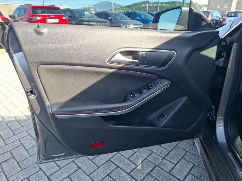 Mercedes-Benz CLA S.Brake SHOOTING BRAKE 180 PREMIUM AUTO FL