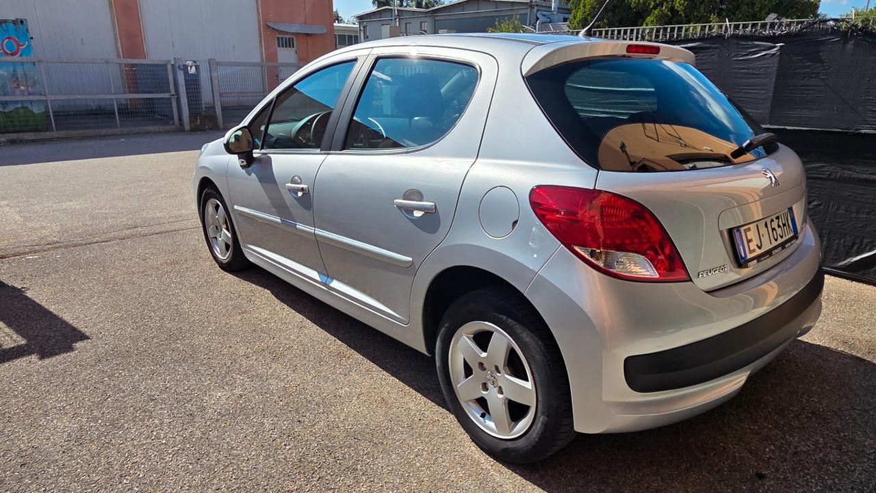 Peugeot 207 1.4 VTi 95CV 5p. neo patentati unico proprietario