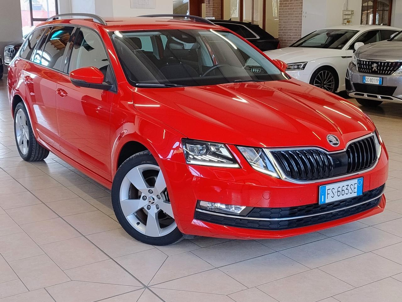 SKODA Octavia 2.0 TDI DSG Wagon STYLE CARPLAY FULL LED ALCANTARA