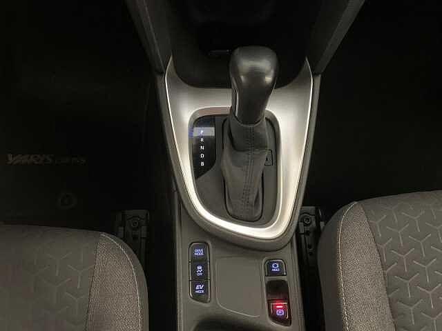 Toyota Yaris Cross 1.5 Hybrid 5p. E-CVT AWD-i Trend