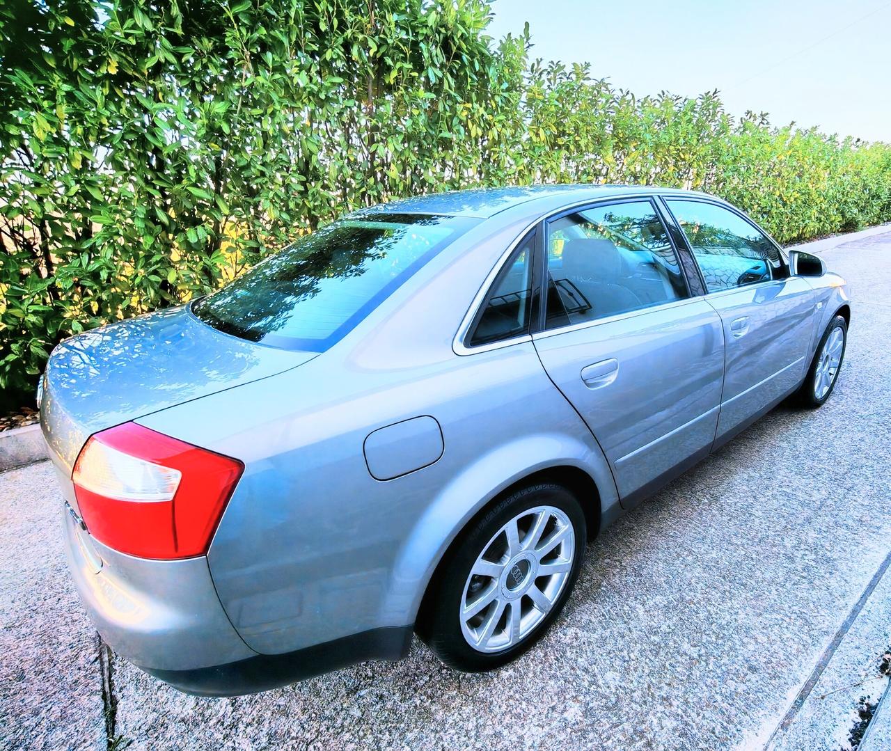Audi A4 1.9 TDI/130 CV cat UNICA POCHI KM