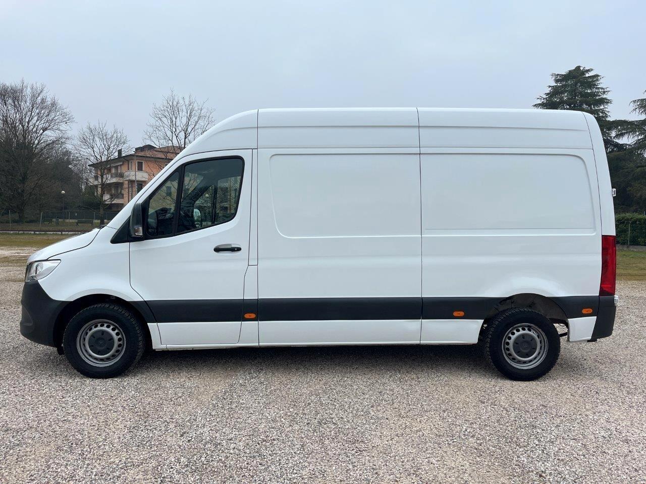 Mercedes Benz 311 Cdi Sprinter F39/33