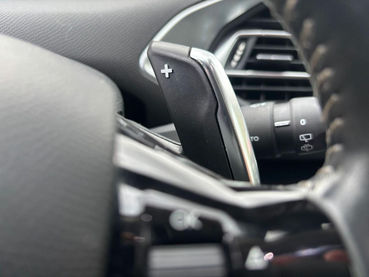 Peugeot 308 BlueHDi 130 S&S Allure