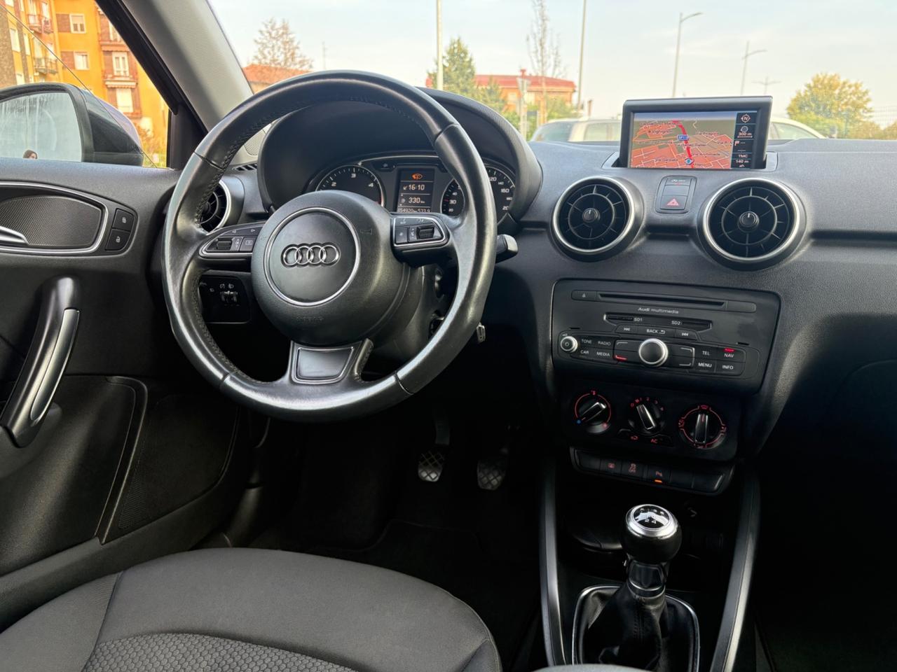 Audi A1 1.6 TDI 90cv si neo patentati non paga bollo
