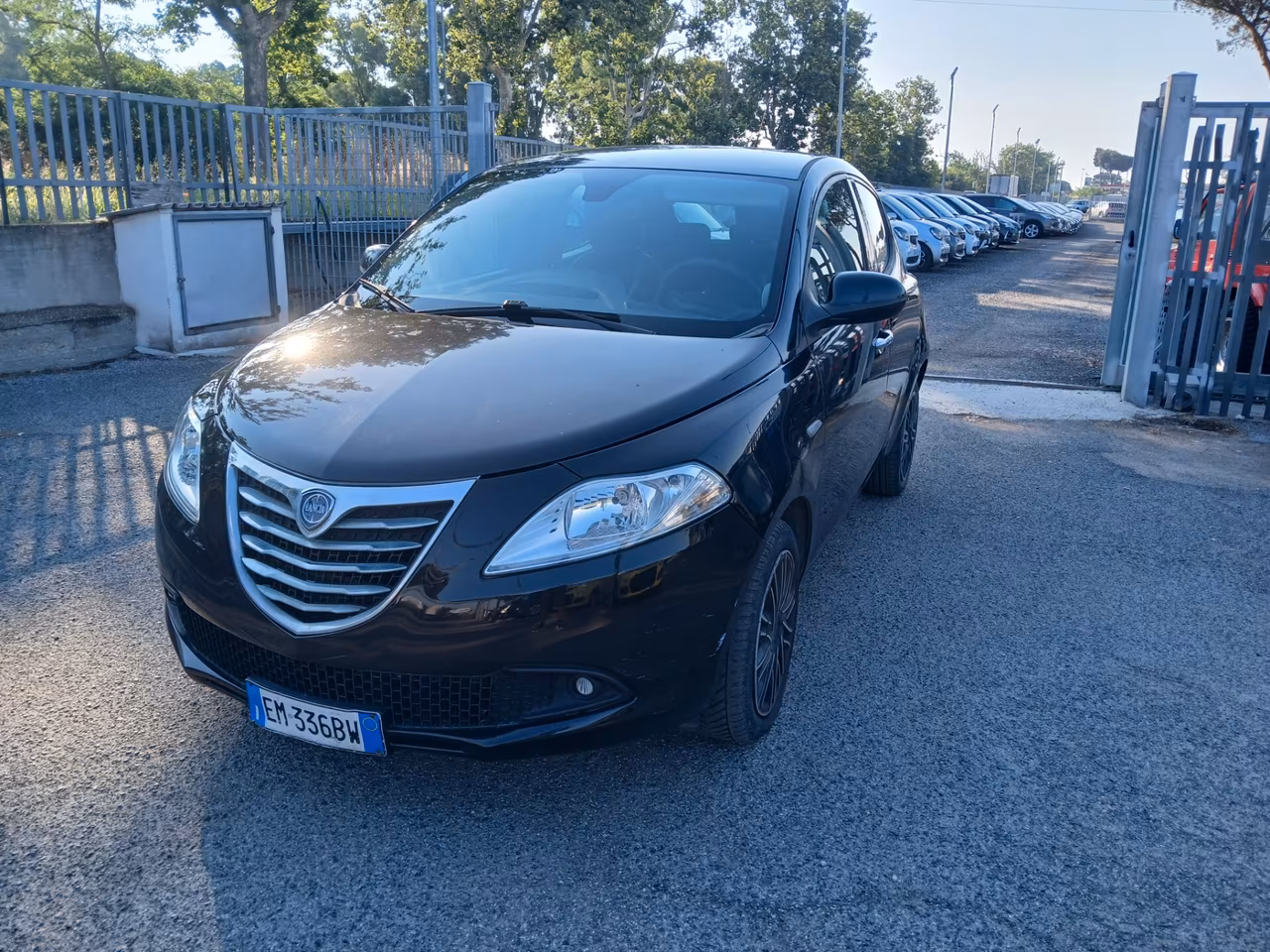 Lancia Ypsilon 1.2 69 CV 5 porte GPL Ecochic Silver