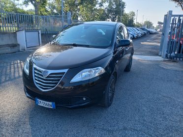Lancia Ypsilon 1.2 69 CV 5 porte GPL Ecochic Silver