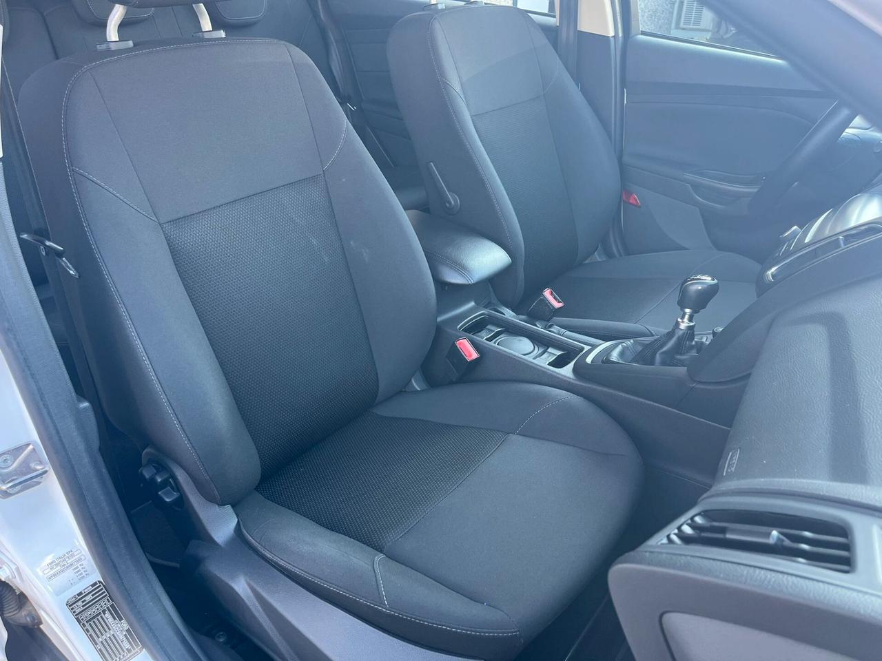Ford Focus 1.5 TDCi 120 CV SW Business autocarro N1