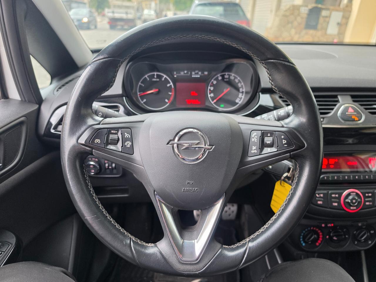 Opel Corsa 1.2 5 porte b-Color