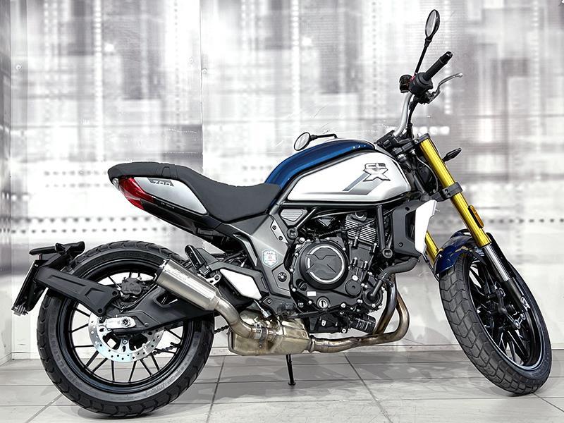 CFMoto 700 CL-X Sport