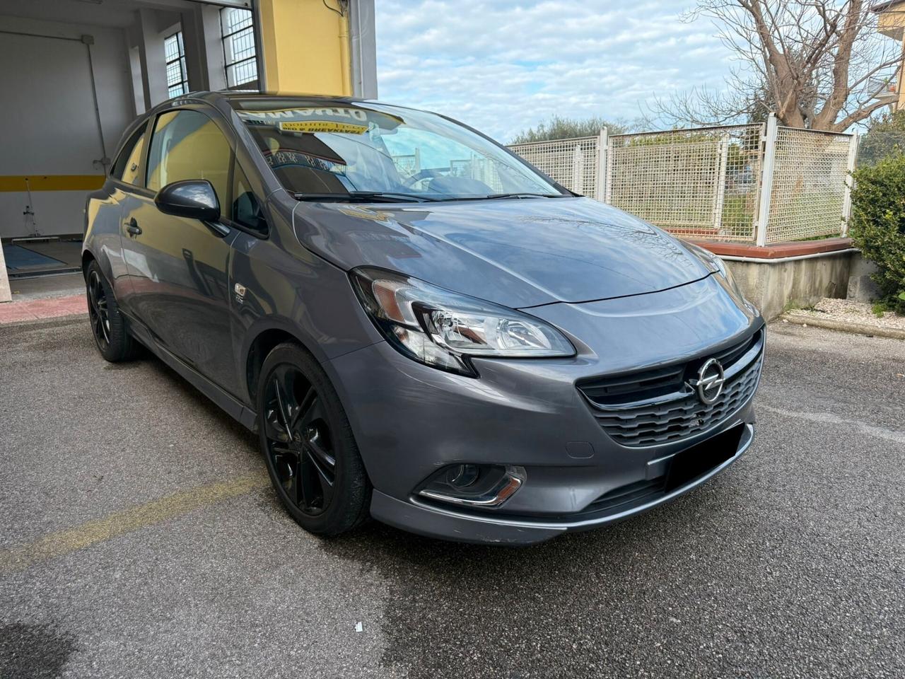 Opel Corsa 1.4 90CV Coupé b-Color