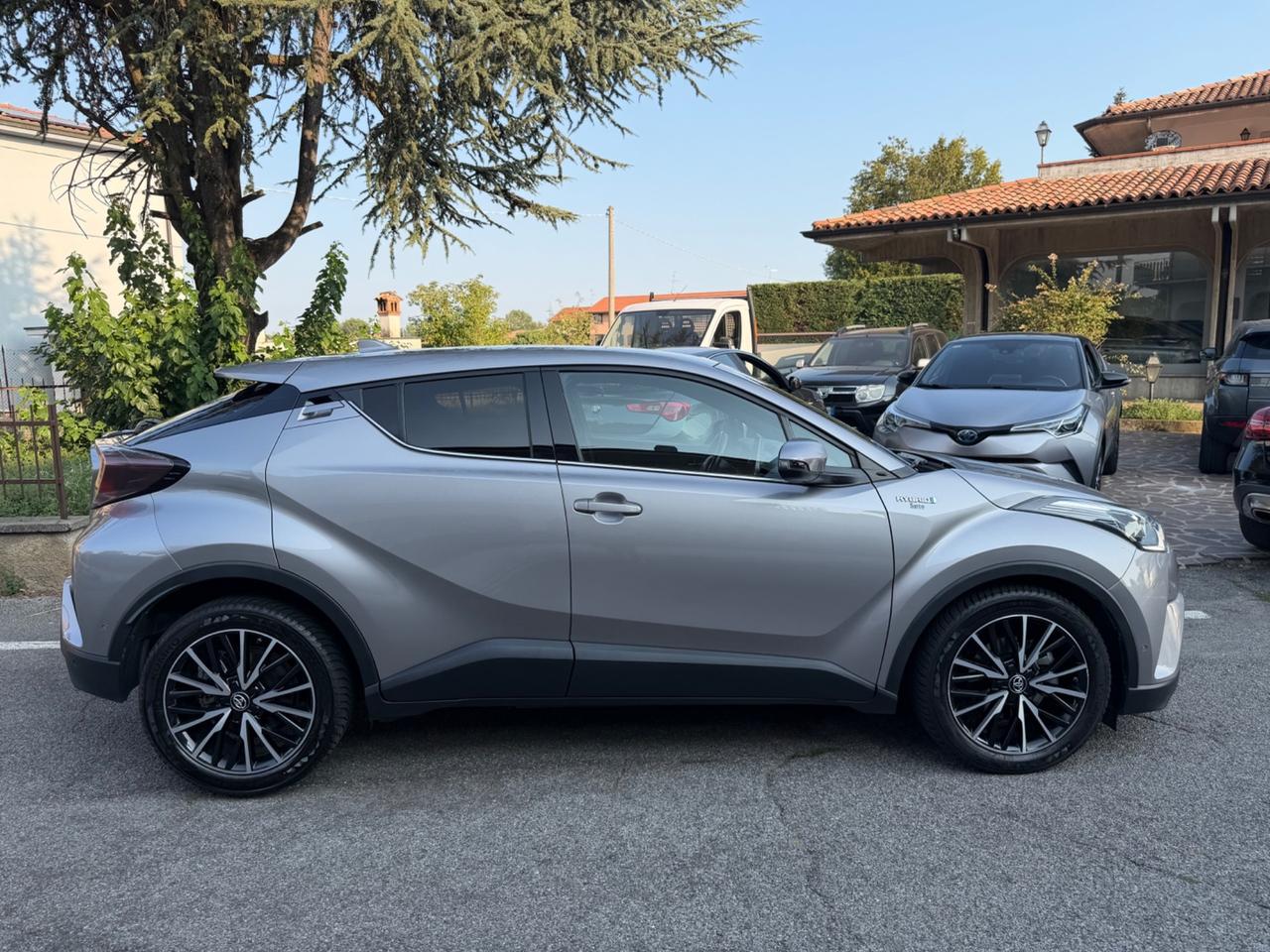 Toyota C-HR 1.8 Hybrid E-CVT Lounge