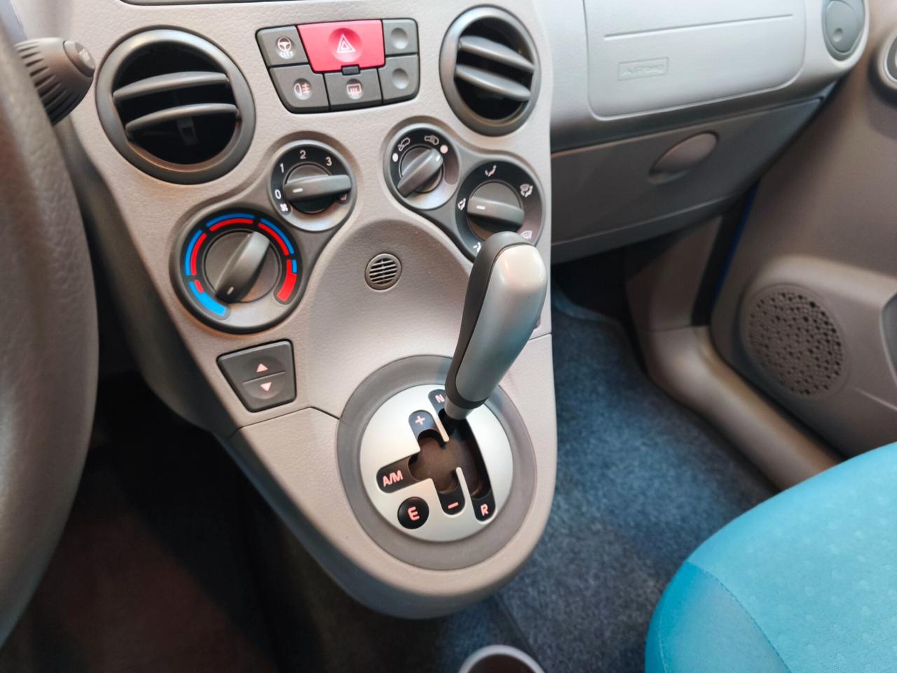 Fiat Panda 1.2 Dual-logic