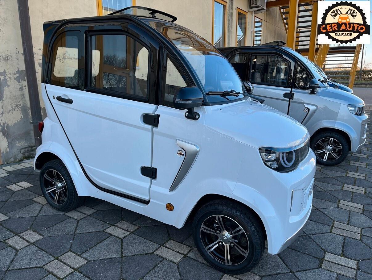 DELTA1 scooter cabinato per anziani/disabili minicar microcar