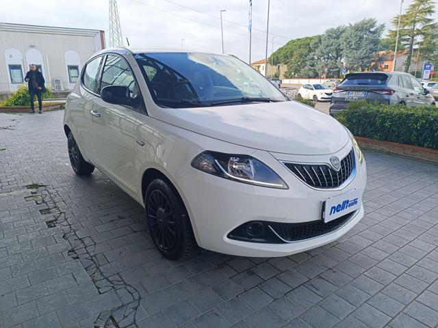 LANCIA Ypsilon 1.0 FireFly 5 porte S&S Hybrid Ecochic Silver