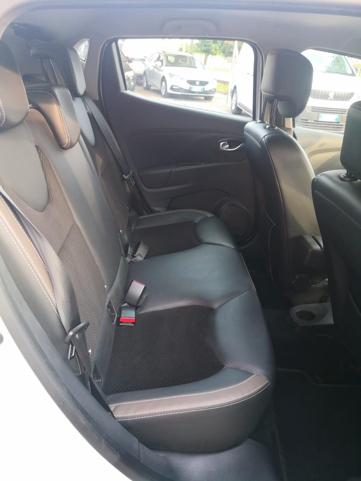 Renault Clio dCi 8V 90CV EDC Start&Stop 5 porte Energy Intens