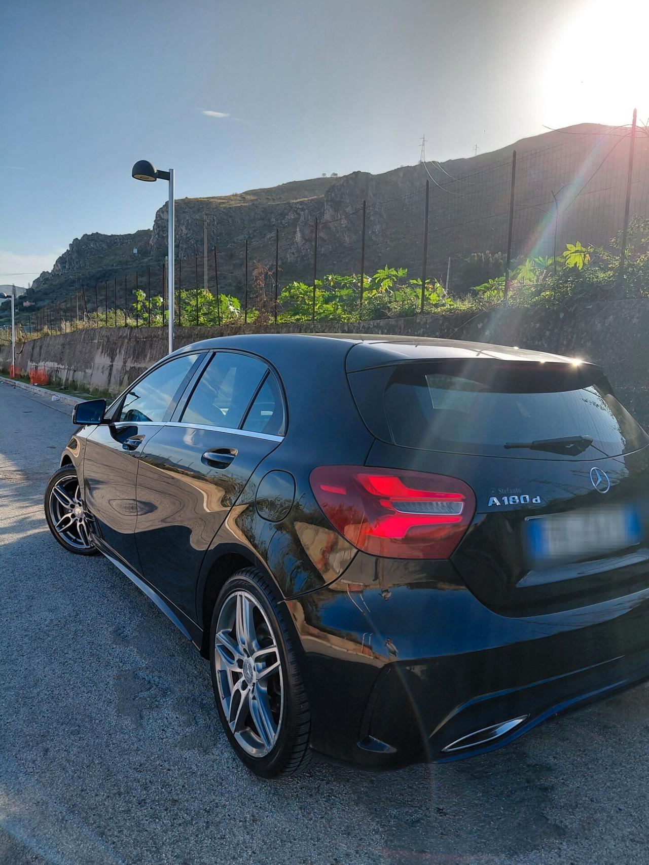 Mercedes-benz A 180 d Premium