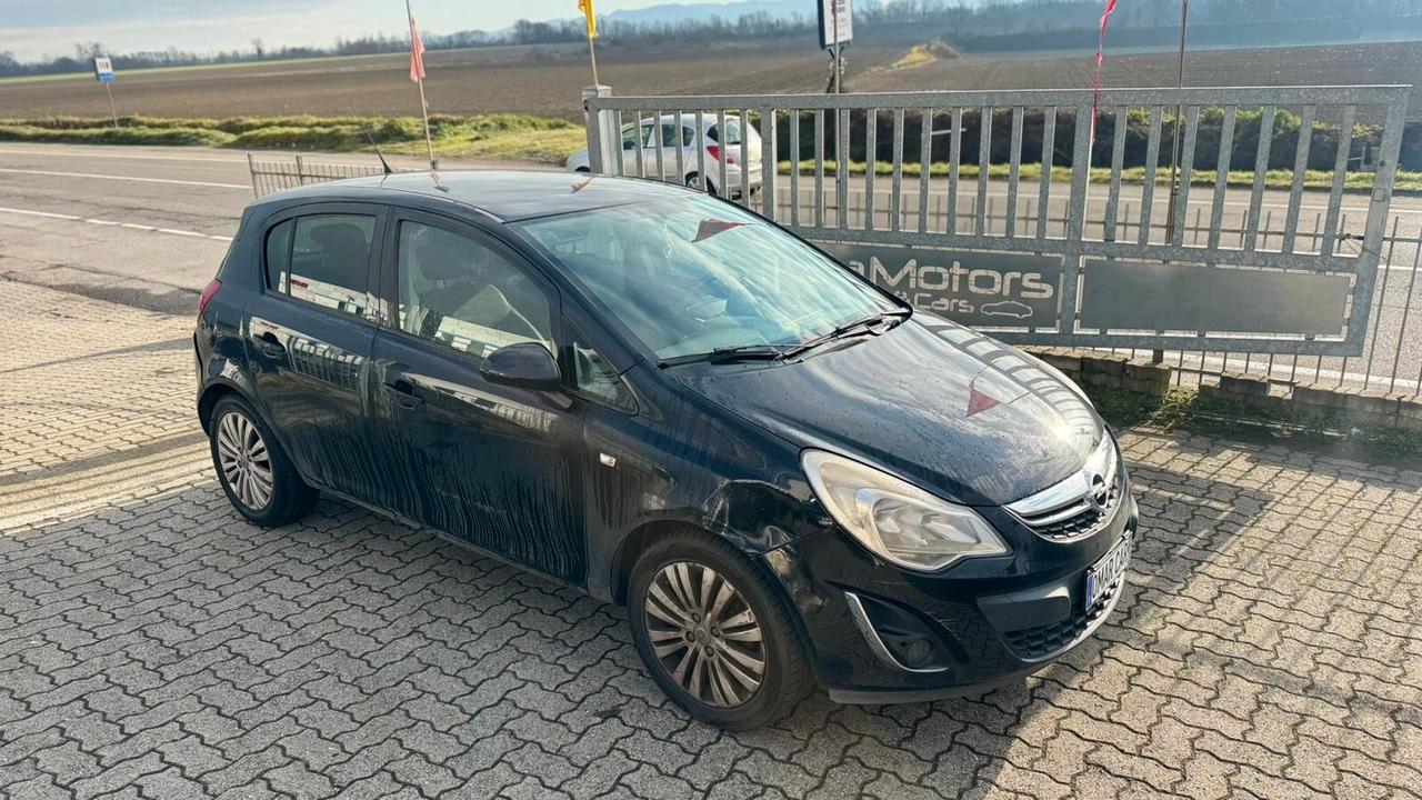Opel Corsa 1.2 BENZINA 2011 NEOP.