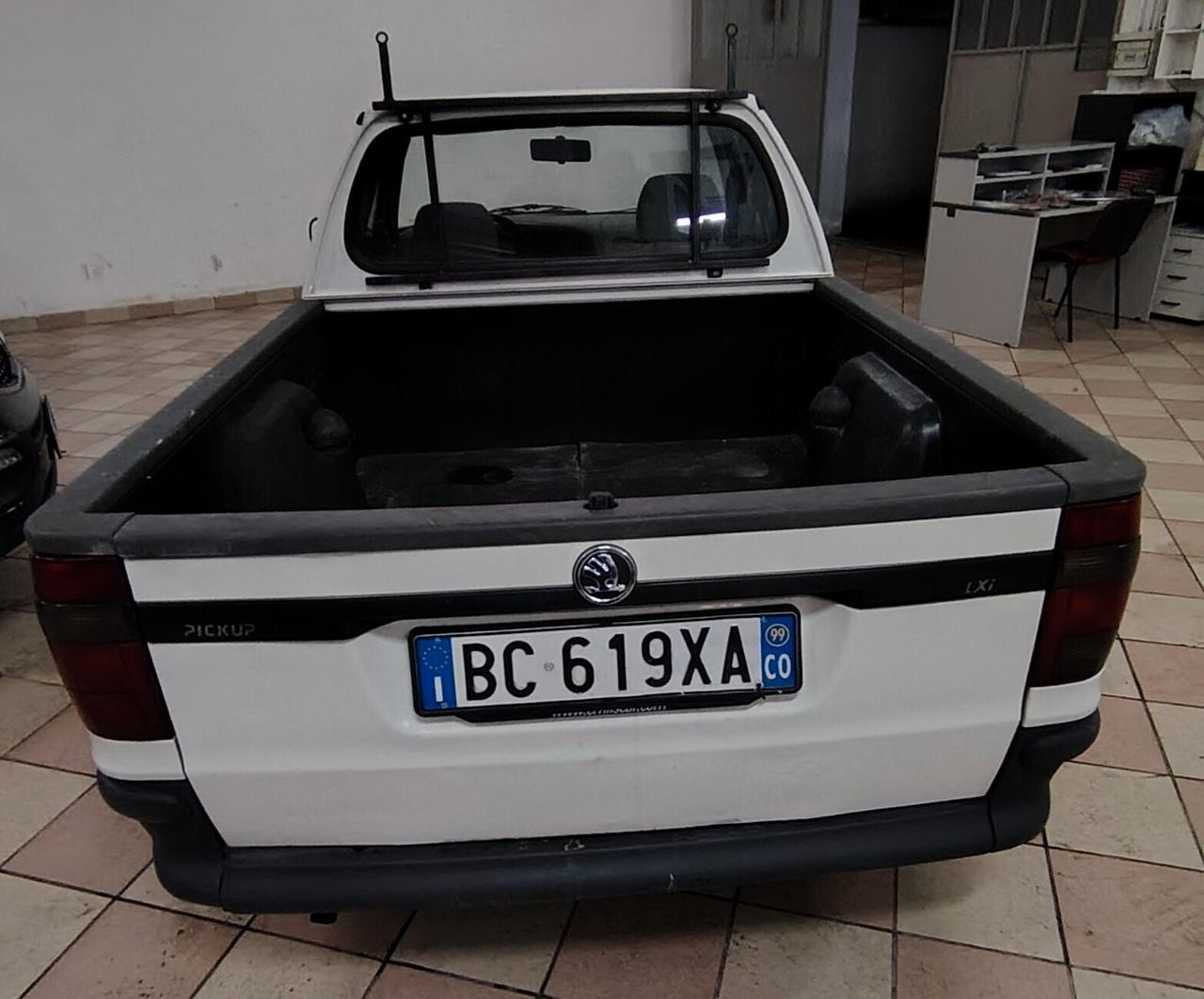 Skoda Pick-up 1.3 LX Cassonato