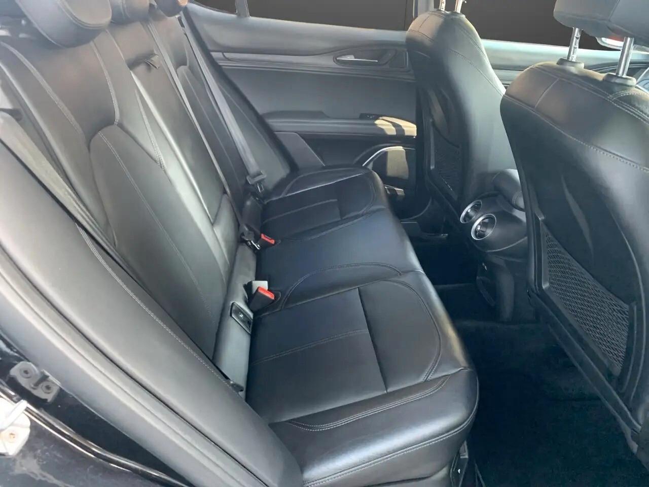 Alfa Romeo Stelvio 2.0 Turbo 200 CV AT8 Q4 Super