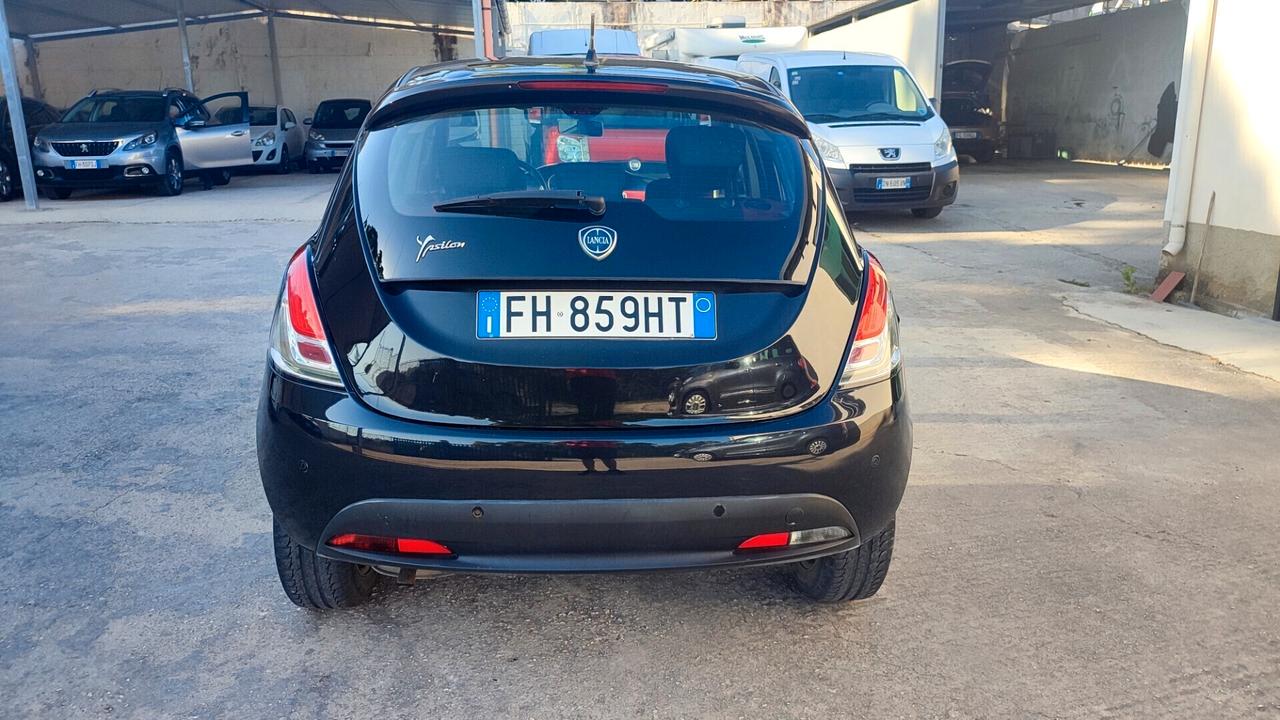 Lancia Ypsilon 1.2 69 CV 5 porte Elefantino